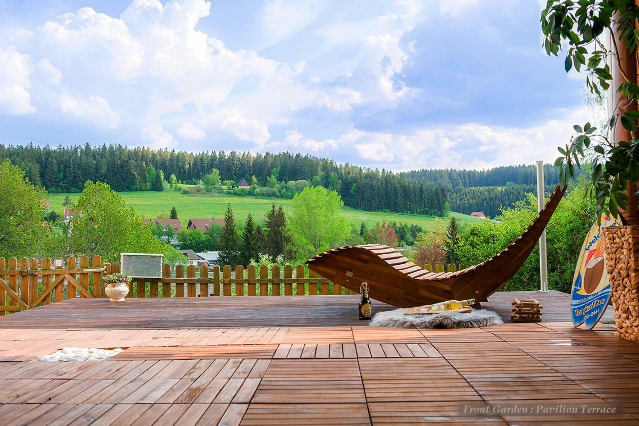 Villa Entire House in Schwarzwald with mountain view, private Gym,Sauna&Garden Unterkirnach Exterior foto